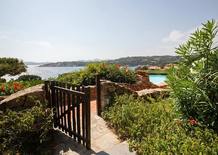 Splendido Con Giardino Vista Mare Porto Rotondo